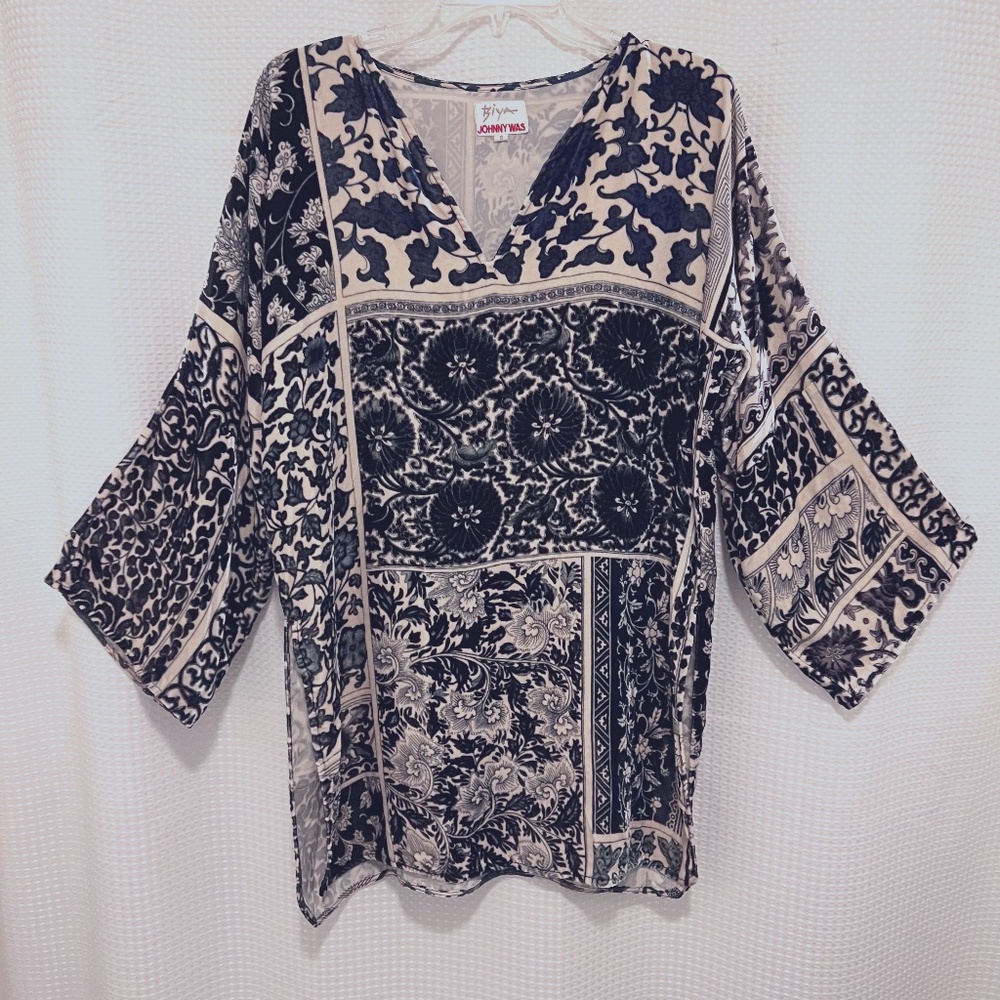JOHNNY WAS BIYA TUNIC NAVY BLUE/IVORY VELVET PRINT SIZE S